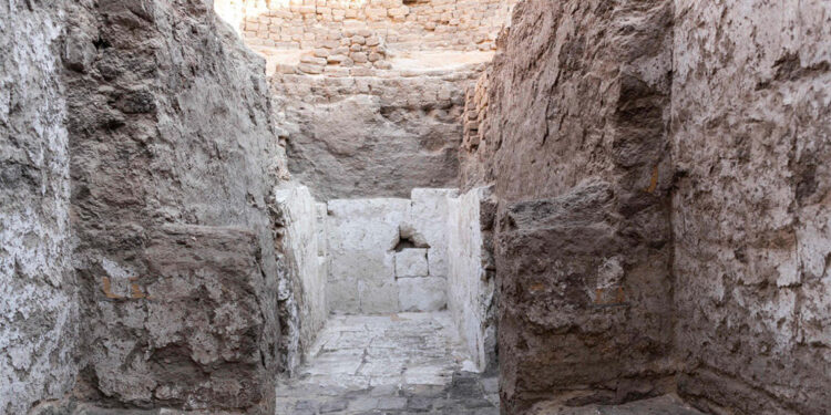 Mısır'da kraliyet mezarı keşfedildi