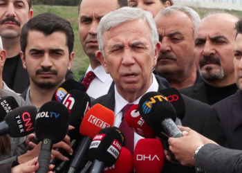 Mansur Yavaş Ekrem İmamoğlu'nu ziyaret için cezaevinde