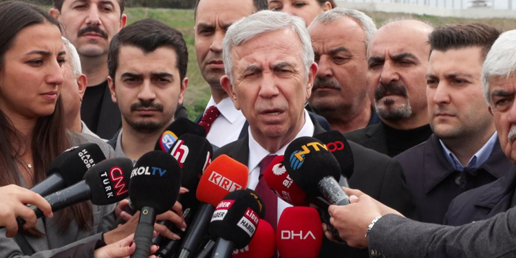 Mansur Yavaş Ekrem İmamoğlu'nu ziyaret için cezaevinde