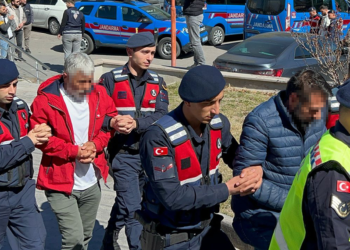 Niğde'de mumya satmaya çalışan şüpheliler adliyede
