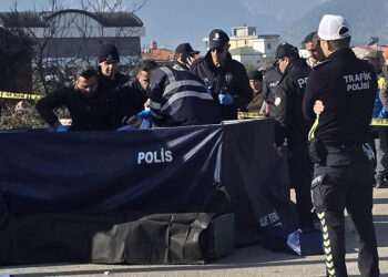 Oğullarının ölümüne neden olan şoförün serbest bırakılmasına tepki