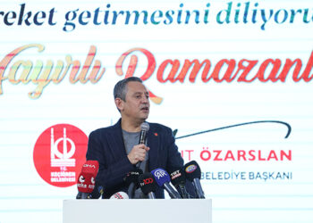 CHP'den kriz bekleyenler çok bekleyecek