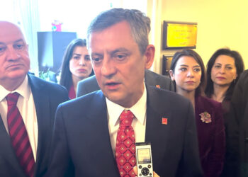Yapılan işlem hukuki değil siyasidir