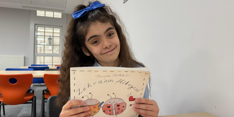 Otizmli Zehra, kendi hikayesini kitaplaştırdı