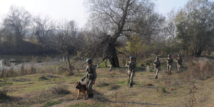 Yunanistan'a kaçmaya çalışan terör örgütü PKK şüphelisi yakalandı