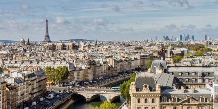 Paris'te referandum: 500 cadde trafiğe kapatılacak