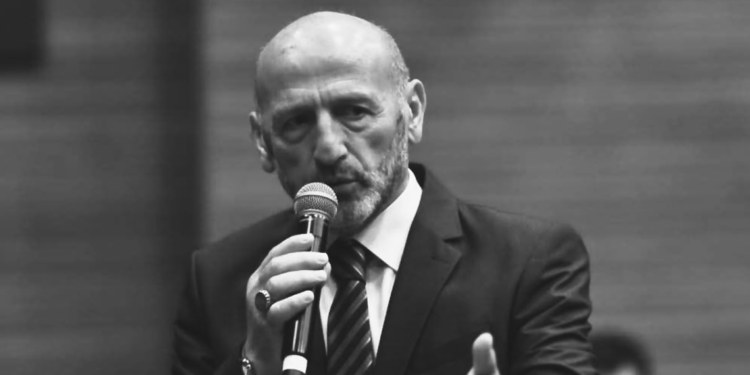 Pendik Belediyesi AK Parti Grup Başkanvekili Hüseyin Topçu, yaşamını yitirdi