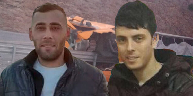 Refüje devrilen TIR'daki 2 kişi öldü