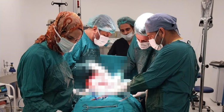 Rahminden 35 santimlik miyom çıktı