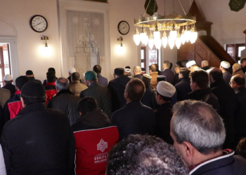 Restore edilen tarihi Bakkalzade Mescidi ibadete açıldı