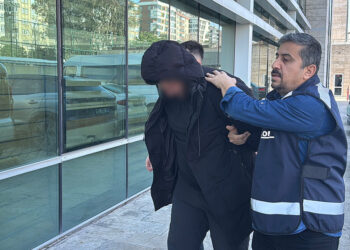 Eğlence mekanında çok sayıda silah çıkan şüpheli gözaltında