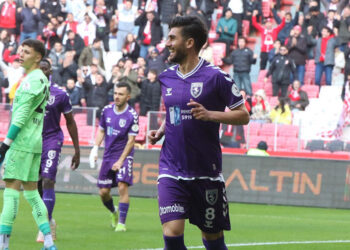 Çatlak seslere kulak vermeksizin Fenerbahçe maçına odaklandık