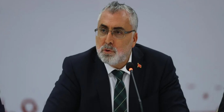 Sağlık hizmetlerinden usulsüz yararlananlara 988 milyon TL ceza