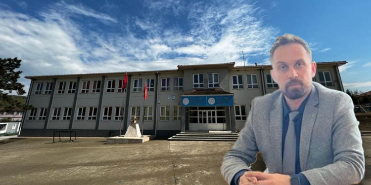 Sakarya'da okul müdürü odasında boynundan bıçaklandı