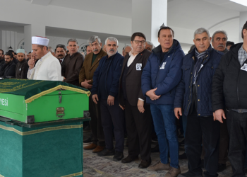 Sanatçı Mithat Körler'in ablası toprağa verildi
