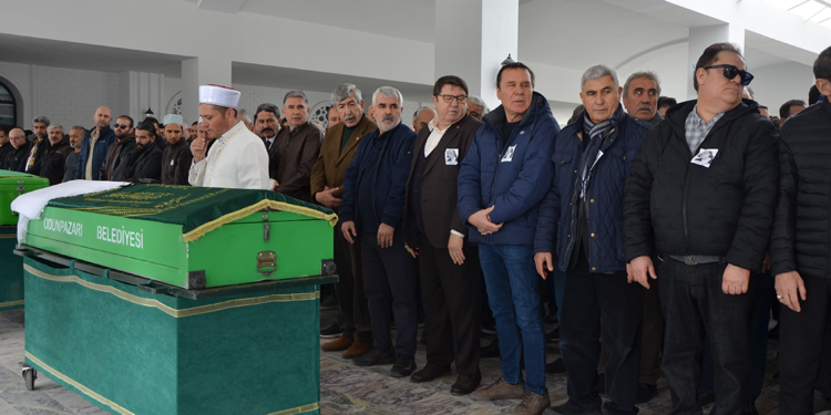 Sanatçı Mithat Körler'in ablası toprağa verildi