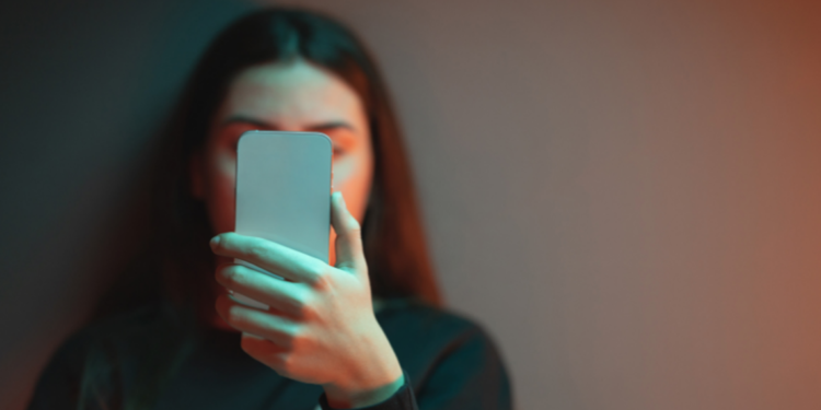 Sosyal medyada tavsiyede bulunan herkes psikolog olmayabilir