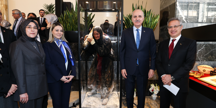 TBMM'de 'Kadın Kahramanlar Sergisi' açıldı