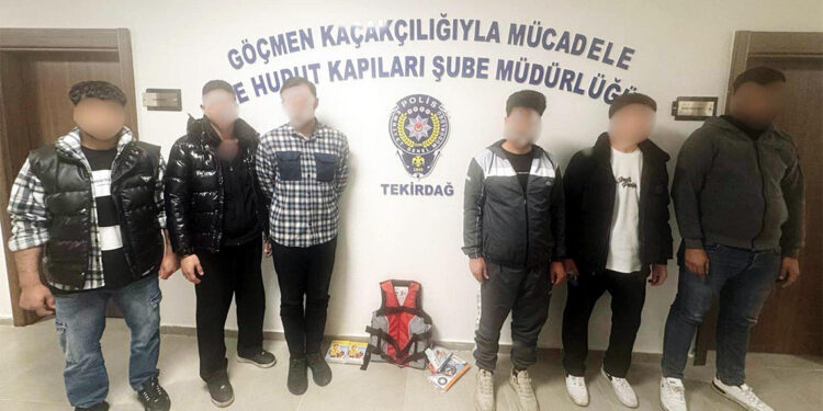 Tekirdağ'da 3 göçmen kaçakçılığı şüphelisi tutuklandı