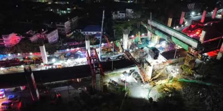Tayland'da köprü inşaatı çöktü: 7 ölü, 30 yaralı