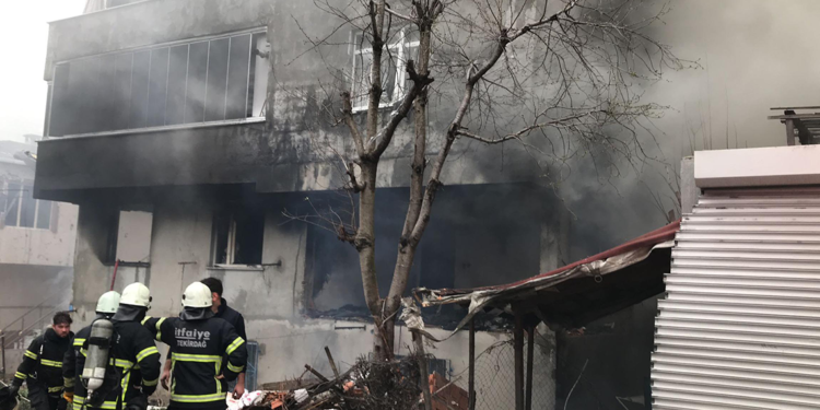 Tekirdağ'da 4 katlı binada doğal gaz kaynaklı patlama: 2 yaralı