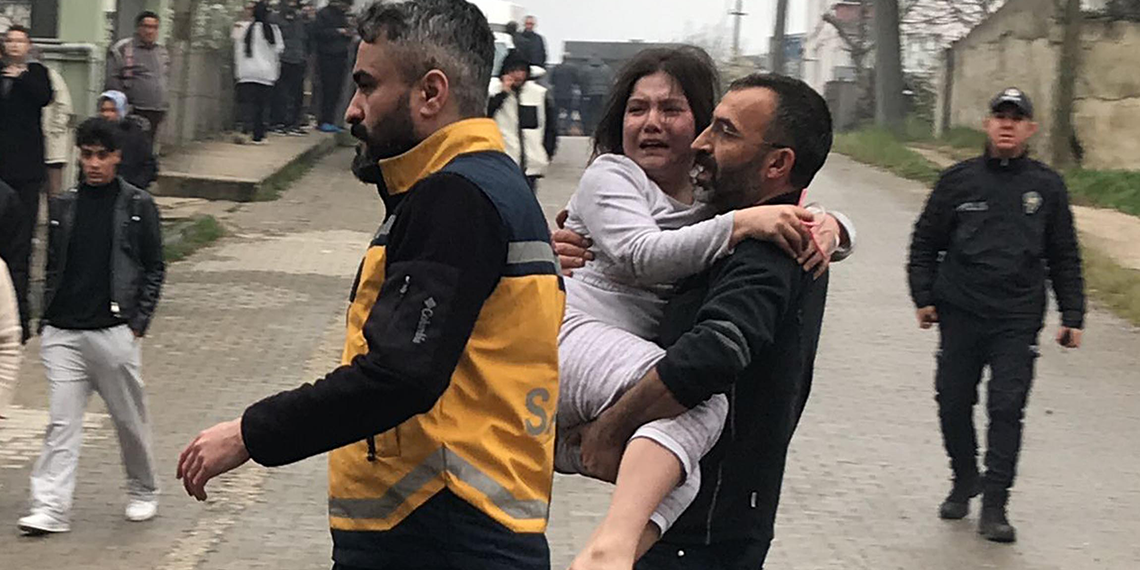 Tekirdağ'da 4 katlı binada doğal gaz kaynaklı patlama: 2 yaralı