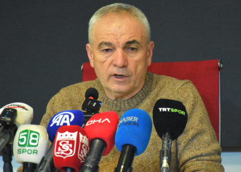 Telafisi olmayan maçlar oynayacağız, hedef takımı ligde tutmak