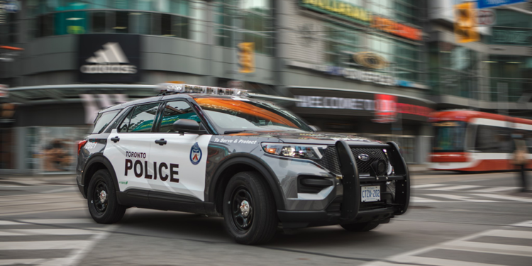 Toronto'da bara silahlı saldırı 12 yaralı