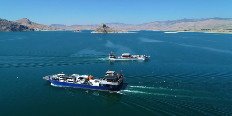 Tunceli ile Elazığ arasındaki mesafeyi yarı yarıya düşüren köprü