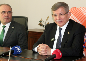 Türkiye'de gerçek anlamda siyasi ahlak devrimi şart