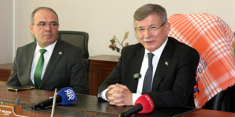 Türkiye'de gerçek anlamda siyasi ahlak devrimi şart