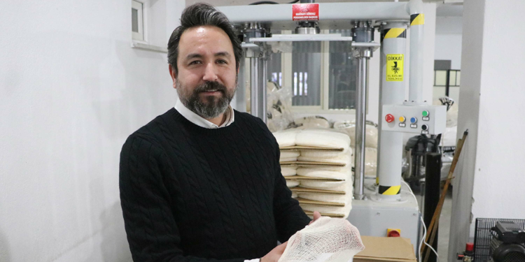 Türkiye'nin ithal ettiği midye filesini üretti; İspanya'ya satıyor