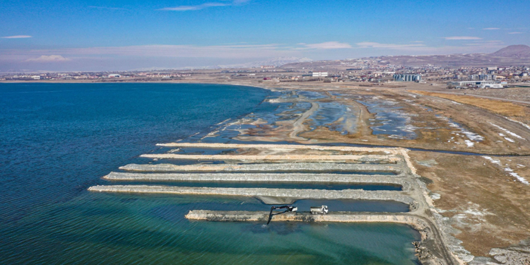 Van Gölü Havzası'nda 45 yılın yağış rekoru