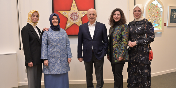 Yıldız Holding ramazanı geleneksel sergileriyle karşılıyor