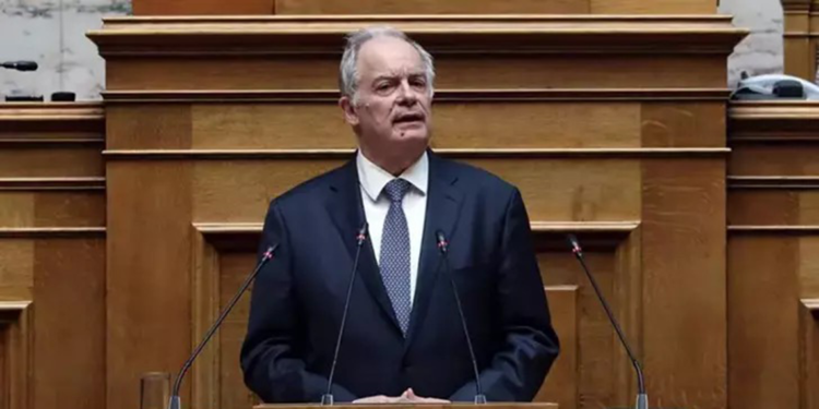 Yunanistan'ın yeni Cumhurbaşkanı Tasulas göreve başladı