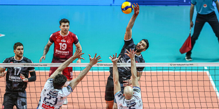 Ziraat Bankkart Erkek Voleybol Takımı CEV Kupası’nda finale çıktı