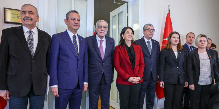 DEM Parti heyeti 10 Mart'ta CHP'yi ziyaret edecek