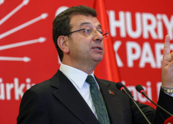Ekrem İmamoğlu CHP'nin Cumhurbaşkanı adayı olarak ilk açıklamasını yaptı