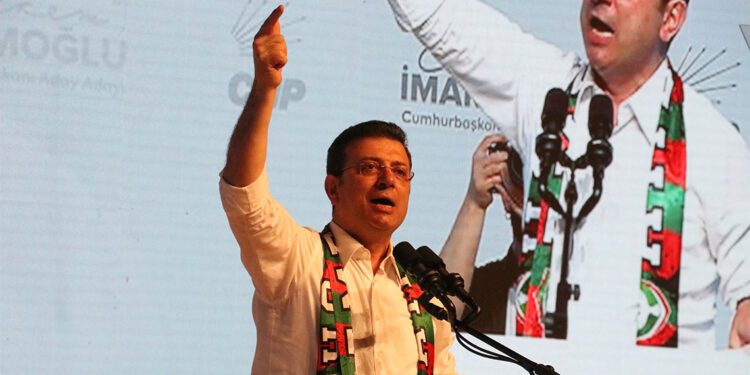 3 Mart'ta demokrasi devrine imza atacağız