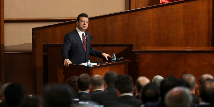 İstanbul Üniversitesi Yönetim Kurulu'nun kararı hukuksuzdu