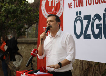 Bu ülkede adalet için birleşmek zorundayız