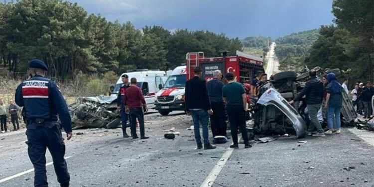Bayramın 2'nci günü; 709 trafik kazası meydana geldi