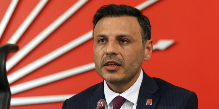 CHP İstanbul İl Başkanı Özgür Çelik ifade vermeye çağrıldı