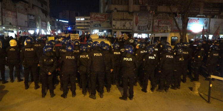 Konya'da İmamoğlu'na destek yürüyüşü; 16 gözaltı