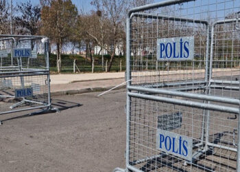 İzmir'de eylem yapmak yasaklandı