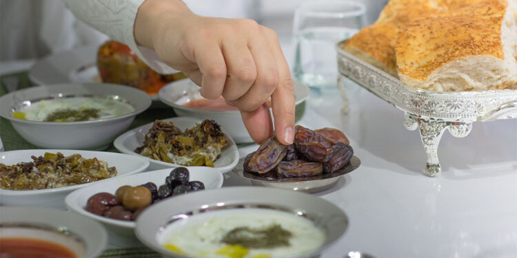 Sahura kalkmadan oruç tutmak vücut için dezavantaj oluşturuyor