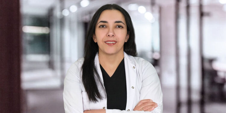 Kadınların yüzde 40'ı yoğun saç dökülmesinden etkileniyor