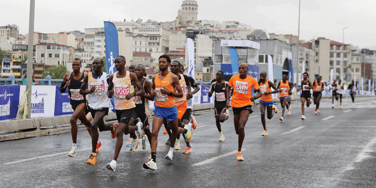 20'nci İstanbul Yarı Maratonu, rekor katılımla pazar günü koşulacak