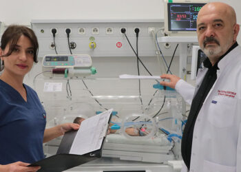 Cinsel organı gelişmemiş halde dünyaya gelen bebek ameliyat edildi