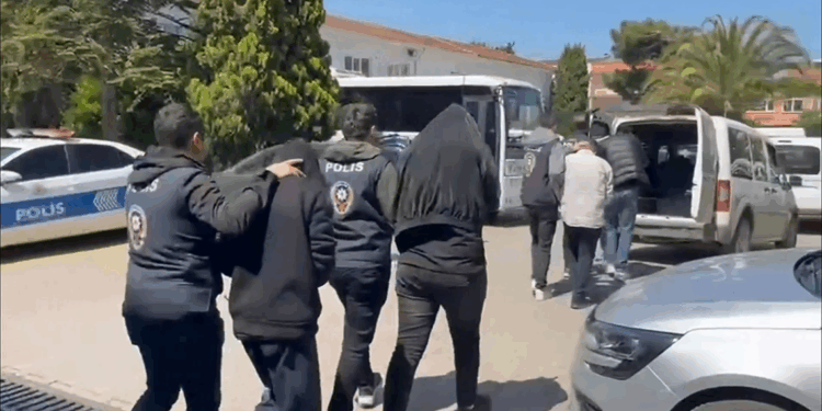 31 ilde siber suçlulara yönelik operasyon; 223 gözaltı